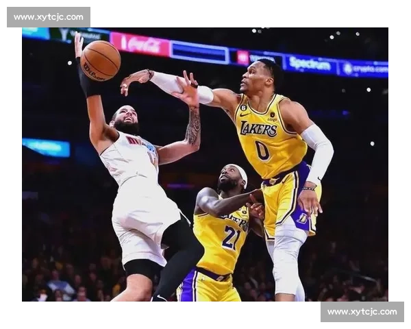 湖人对决热火高清回放全景解析经典瞬间与战术博弈赛场焦点深度复盘