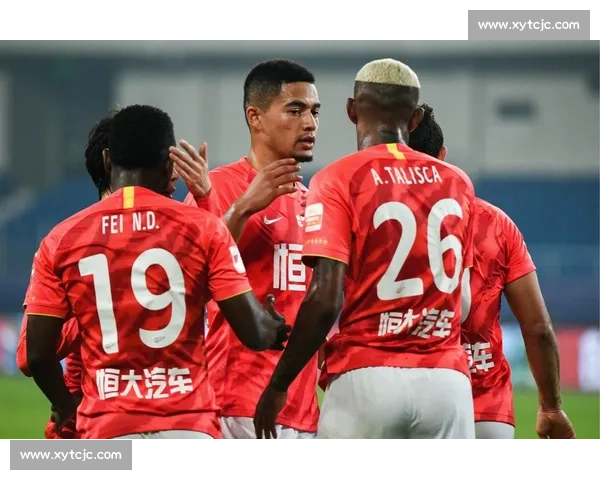 中超直播焦点对决恒大Vs鲁能巅峰碰撞争冠关键战全场看点解析